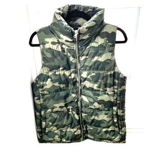 Insulated camo vest